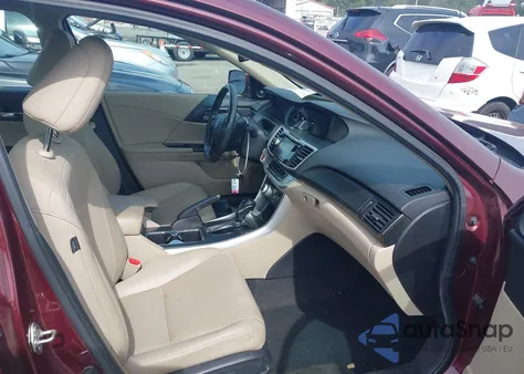 2013 Honda Accord Touring z USA, uszkodzony, nr VIN 1HGCR3F91DA048909